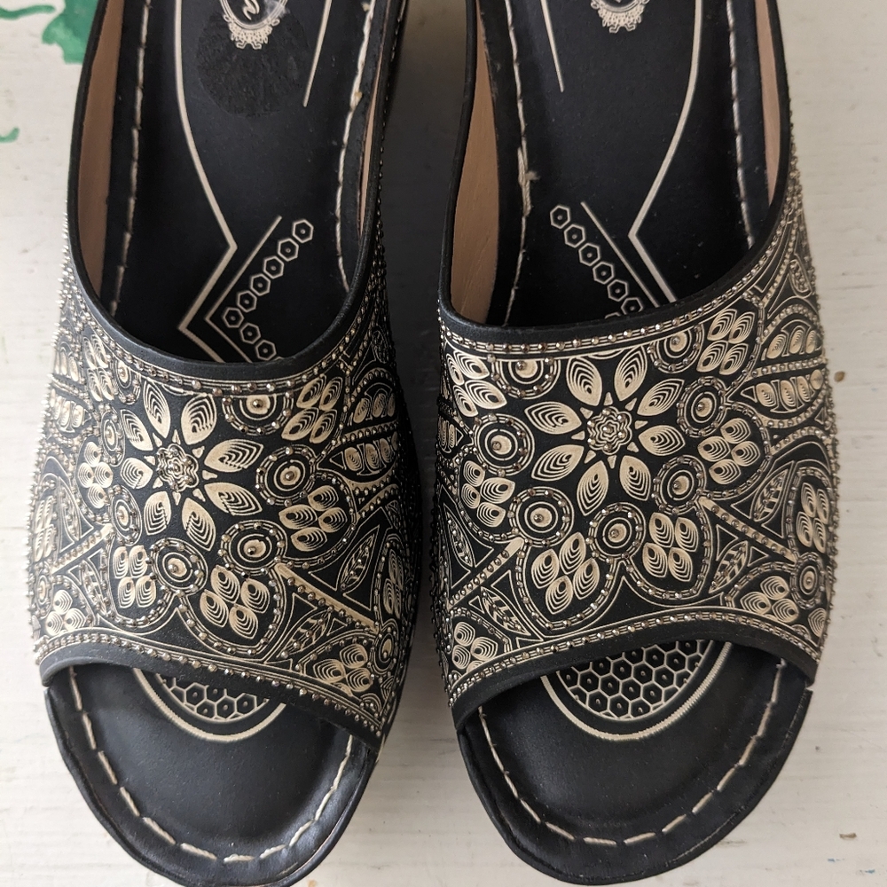 Women's Slip-on Wedge Shoes